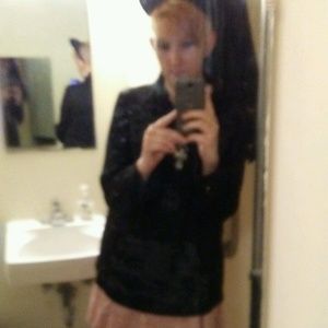 Meet your Posher, Kera